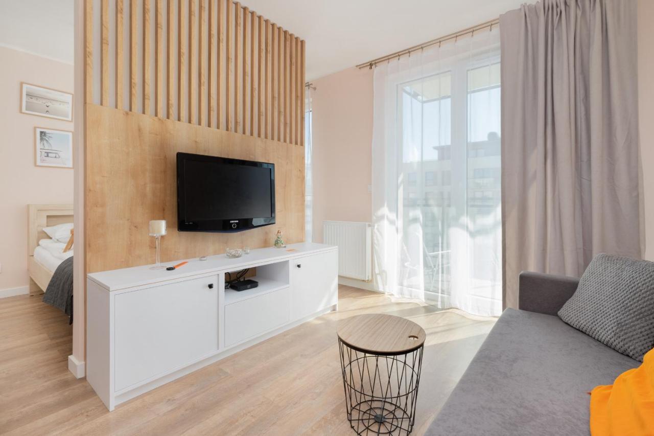 Osiedle Latarnikow Apartment With Parking Gdansk By Noclegi Renters ภายนอก รูปภาพ