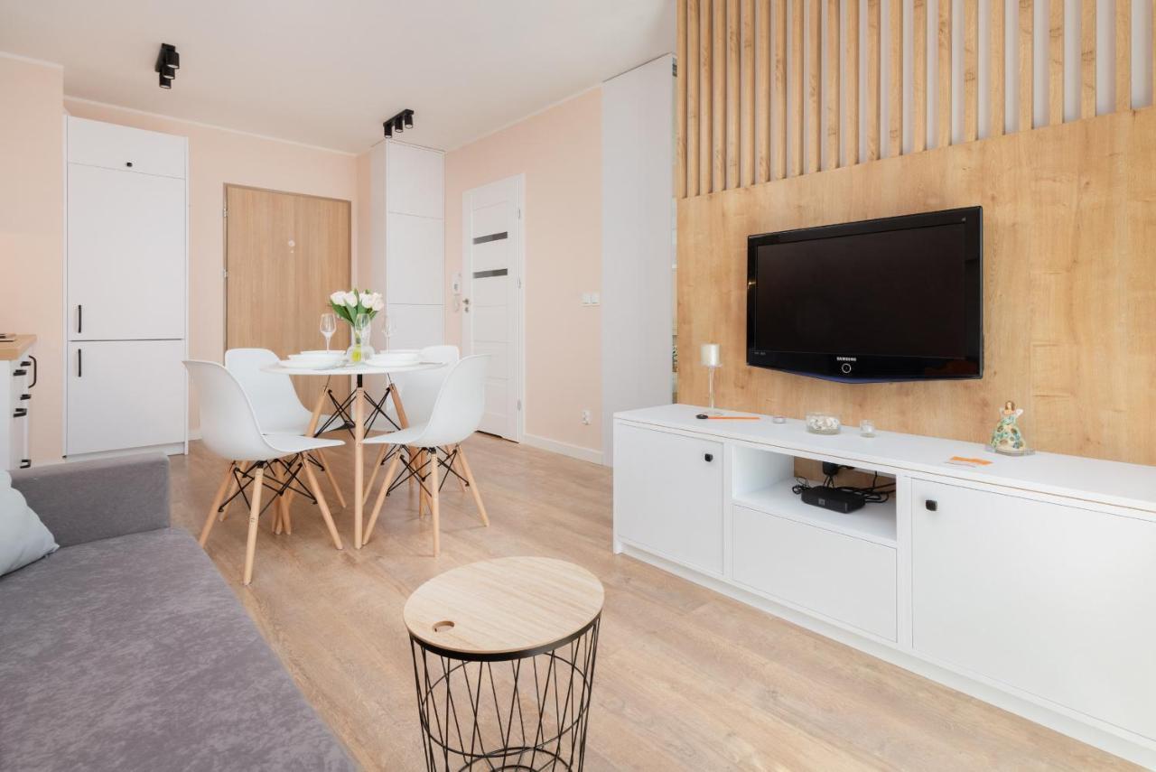 Osiedle Latarnikow Apartment With Parking Gdansk By Noclegi Renters ภายนอก รูปภาพ
