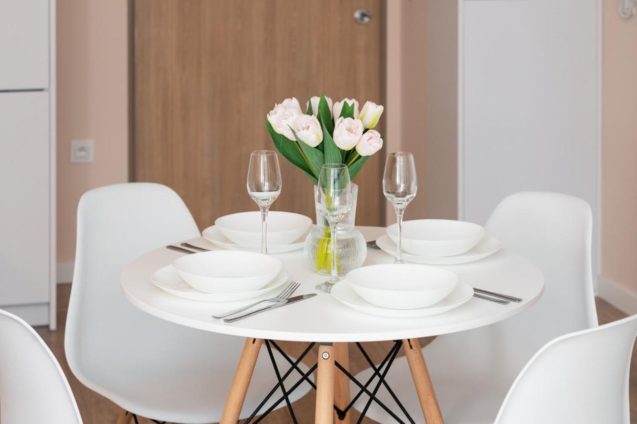 Osiedle Latarnikow Apartment With Parking Gdansk By Noclegi Renters ภายนอก รูปภาพ